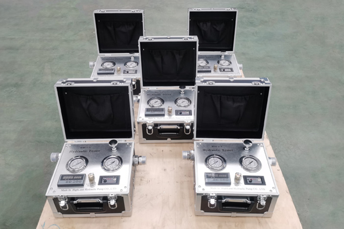 Maintenance helper hydraulic tester