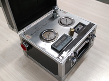 Portable hydraulic tester