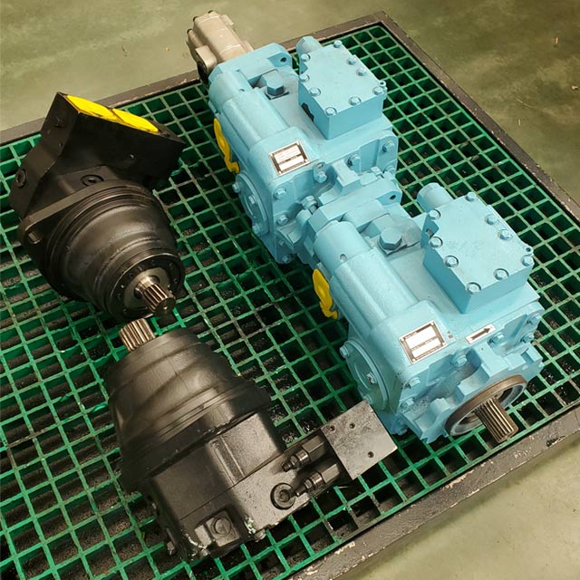 Harvester hydraulic pump system