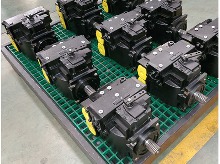 Mixer hydraulic plunger pump