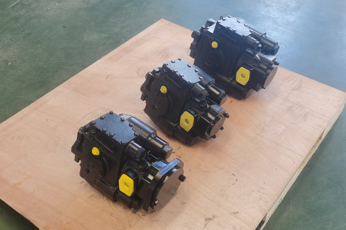 Rice harvester hydraulic piston pump customization