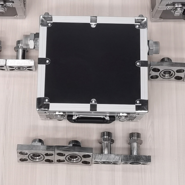 lightweight flow pressure tester