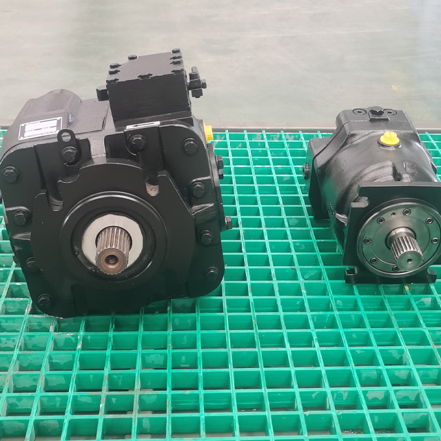Road roller hydraulic piston pump