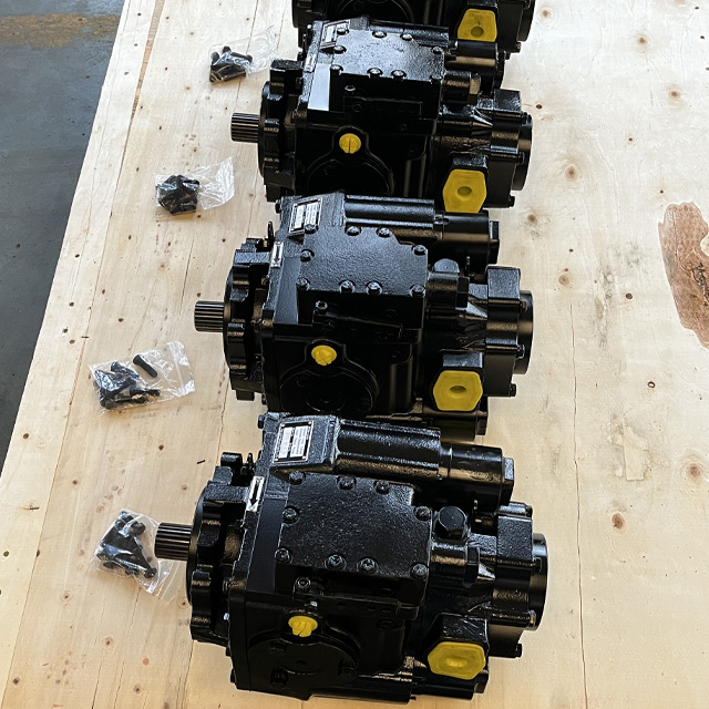 Road roller hydraulic piston pump